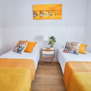 Precioso Y Exclusivo En 1º Linea De Playa Con Parking Apartment